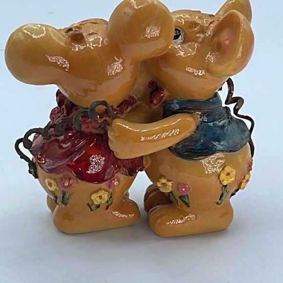 Ceramic Kissing mice with a rose. - Picture 5 of 9